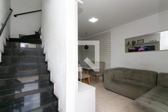 Sala  de casa de condomínio à venda com 2 quartos, 68m² em Parada Xv de Novembro, São Paulo