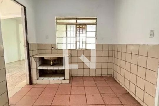 Casa à venda com 4 quartos, 360m² em Horto, Belo Horizonte