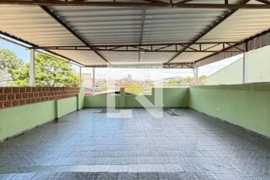 Casa à venda com 4 quartos, 360m² em Horto, Belo Horizonte