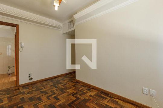 Sala de apartamento à venda com 2 quartos, 51m² em Vila Ipiranga, Porto Alegre