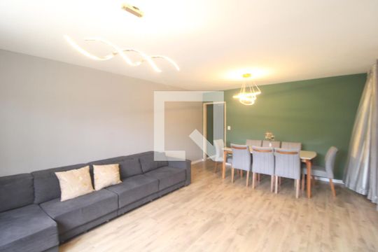 Sala de casa à venda com 3 quartos, 125m² em Vila Marari, São Paulo