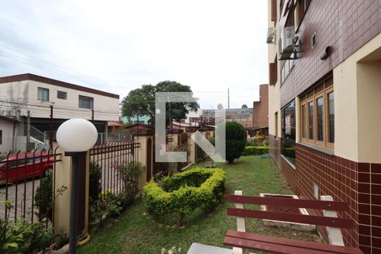Quintal de apartamento para alugar com 2 quartos, 140m² em Sarandi, Porto Alegre