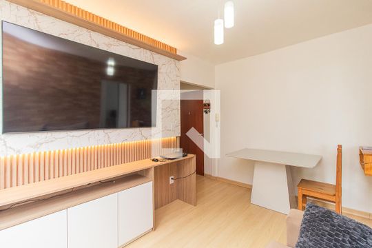 Sala de apartamento à venda com 1 quarto, 42m² em Cavalhada, Porto Alegre