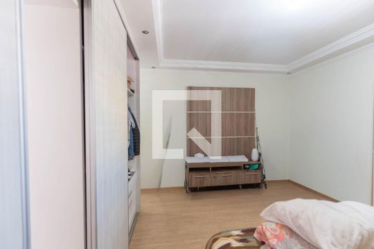 Suíte de casa para alugar com 1 quarto, 322m² em Vila Marieta, Campinas