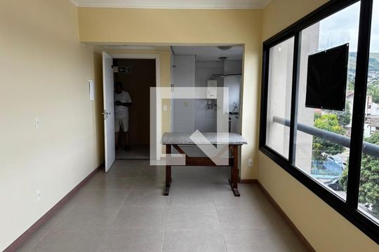 sala/cozinha de apartamento à venda com 2 quartos, 43m² em Vila Joao Pessoa, Porto Alegre