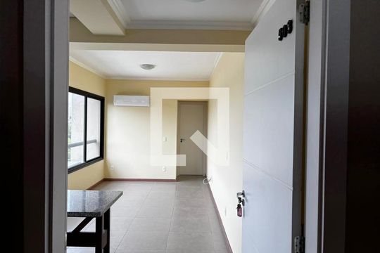 sala de apartamento à venda com 2 quartos, 43m² em Vila Joao Pessoa, Porto Alegre