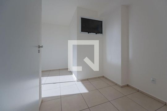 Sala de apartamento para alugar com 2 quartos, 42m² em Vila Ouro Preto, Duque de Caxias