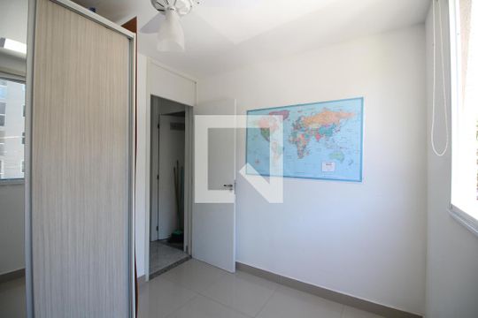 Quarto 1 de apartamento para alugar com 2 quartos, 45m² em Taquara, Rio de Janeiro