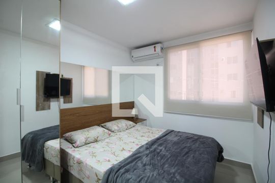 Quarto 2 de apartamento para alugar com 2 quartos, 45m² em Taquara, Rio de Janeiro