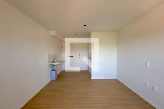 Quarto  de kitnet/studio para alugar com 1 quarto, 25m² em Itaim Bibi, São Paulo