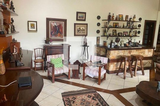 Casa à venda com 4 quartos, 650m² em Barra da Tijuca, Rio de Janeiro