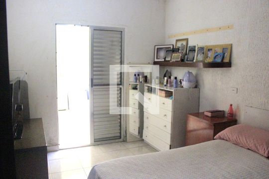 Quarto 1 de casa à venda com 5 quartos, 210m² em Macedo, Guarulhos