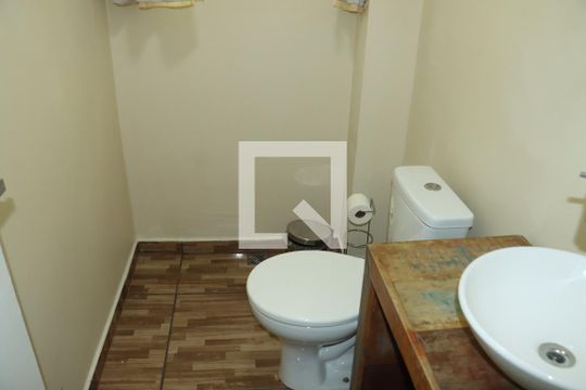Casa de Condomínio para alugar com 3 quartos, 164m² em Caucaia do Alto, Cotia