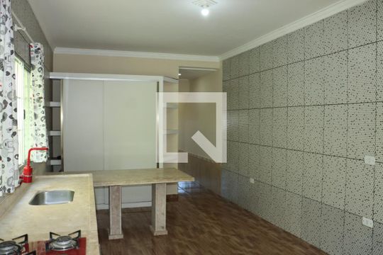 Casa de Condomínio para alugar com 3 quartos, 164m² em Caucaia do Alto, Cotia