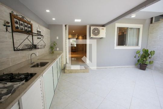 Espaço Gourmet de casa de condomínio à venda com 3 quartos, 119m² em Jacarepaguá, Rio de Janeiro