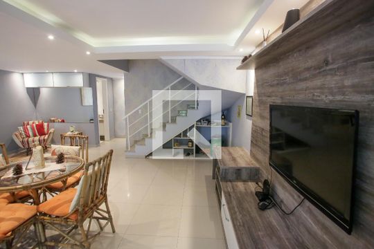 Sala de casa de condomínio à venda com 3 quartos, 119m² em Jacarepaguá, Rio de Janeiro