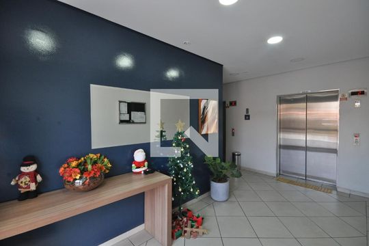 Hall de entrada de apartamento à venda com 2 quartos, 43m² em Vila Gustavo, São Paulo
