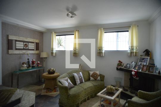 Sala de casa à venda com 3 quartos, 230m² em Vila Homero Thon, Santo André