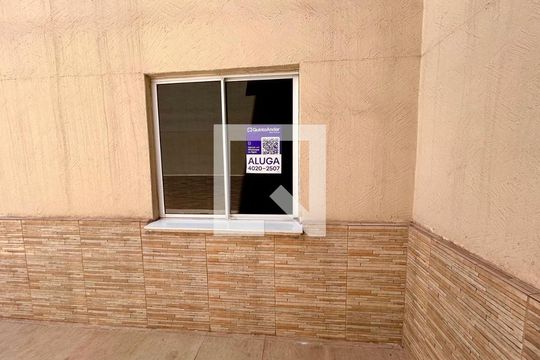 Placa instalada na fachada do imovel de apartamento à venda com 2 quartos, 62m² em Jardim Barbosa, Guarulhos