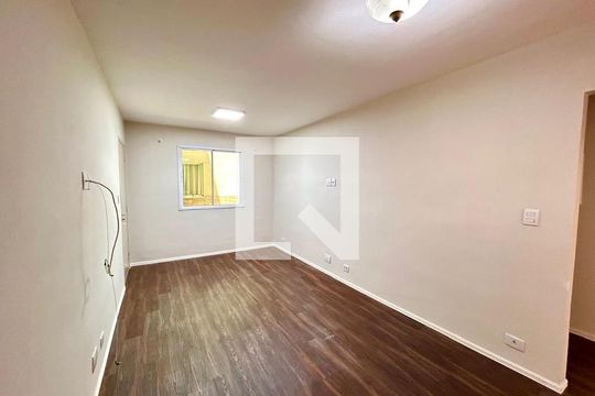 Sala de apartamento à venda com 2 quartos, 62m² em Jardim Barbosa, Guarulhos