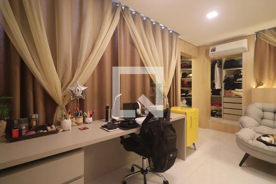 Quarto de apartamento à venda com 1 quarto, 90m² em Centro, Novo Hamburgo