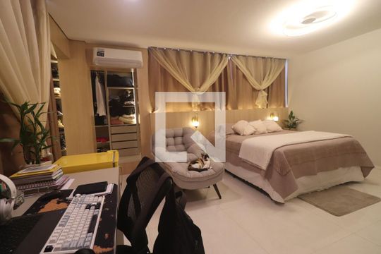 Quarto de apartamento à venda com 1 quarto, 90m² em Centro, Novo Hamburgo