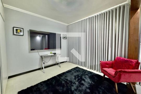 Casa à venda com 5 quartos, 980m² em Macacos, Nova Lima