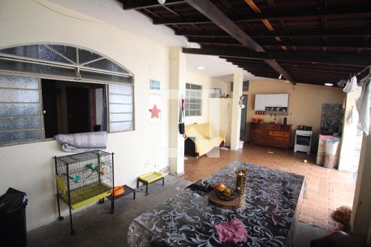 Cozinha e Área de Serviço de casa à venda com 2 quartos, 105m² em Santa Cruz Industrial, Contagem