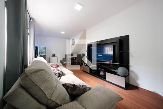 Sala de casa à venda com 3 quartos, 111m² em Cidade Patriarca, São Paulo