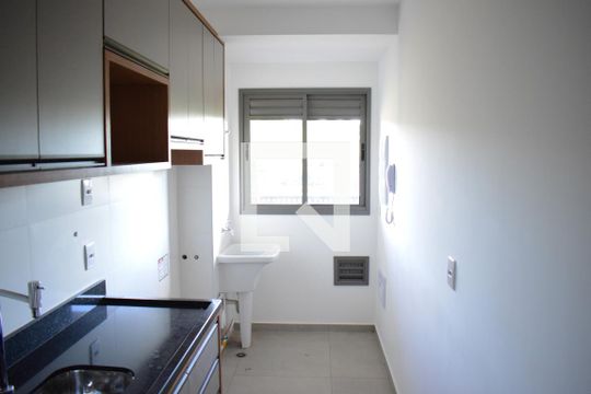 Cozinha e Área de Serviço de apartamento para alugar com 3 quartos, 83m² em Jardim Botânico, Ribeirão Preto