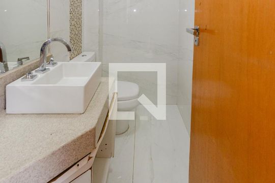 Casa à venda com 2 quartos, 360m² em Padre Eustáquio, Belo Horizonte