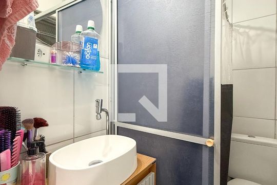 Banheiro de casa à venda com 3 quartos, 130m² em Jardim Vergueiro, São Paulo