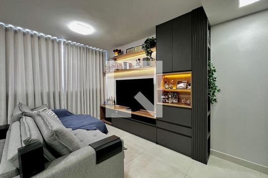 Sala de apartamento à venda com 1 quarto, 48m² em Vila Sao Francisco (zona Sul), São Paulo