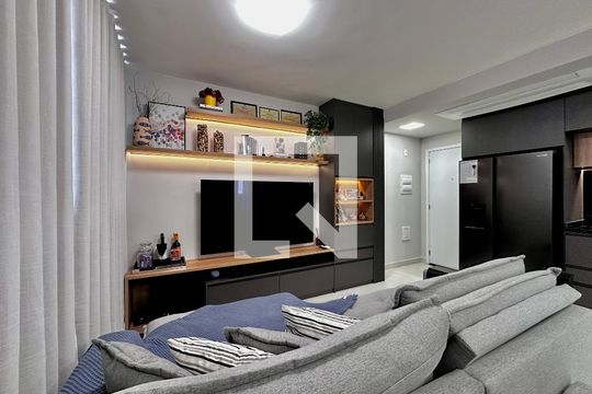 Sala de apartamento à venda com 1 quarto, 48m² em Vila Sao Francisco (zona Sul), São Paulo
