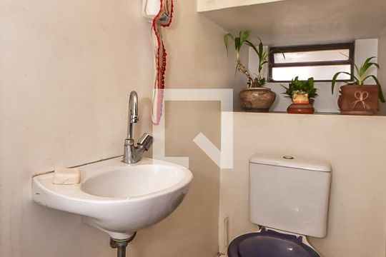 Lavabo de casa à venda com 3 quartos, 125m² em Jardim Monte Kemel, São Paulo