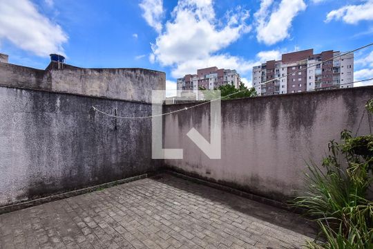 Quintal de casa à venda com 3 quartos, 125m² em Jardim Monte Kemel, São Paulo