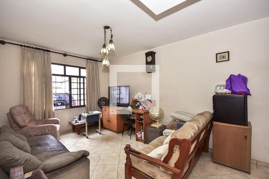 Sala de casa à venda com 3 quartos, 125m² em Jardim Monte Kemel, São Paulo
