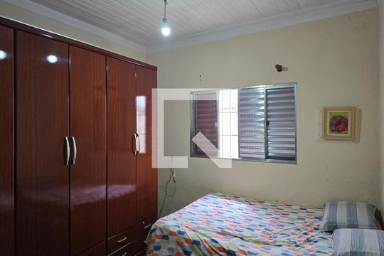 Quarto 01 de casa à venda com 2 quartos, 140m² em Jardim Terezopolis, Guarulhos