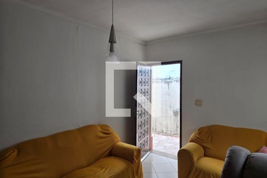 Sala  de casa à venda com 2 quartos, 140m² em Jardim Terezopolis, Guarulhos