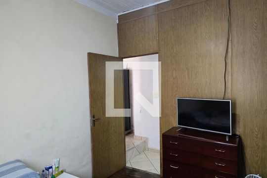 Quarto 01 de casa à venda com 2 quartos, 140m² em Jardim Terezopolis, Guarulhos