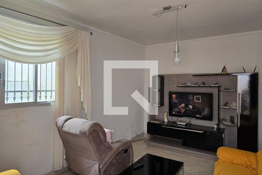 Sala  de casa à venda com 2 quartos, 140m² em Jardim Terezopolis, Guarulhos