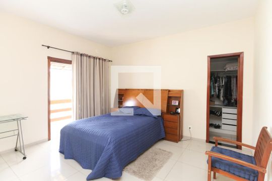 Casa à venda com 5 quartos, 321m² em Jardim Riacho das Pedras, Contagem