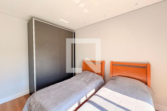 Suíte 1 de casa de condomínio à venda com 4 quartos, 500m² em Jardim Samambaia, Jundiaí