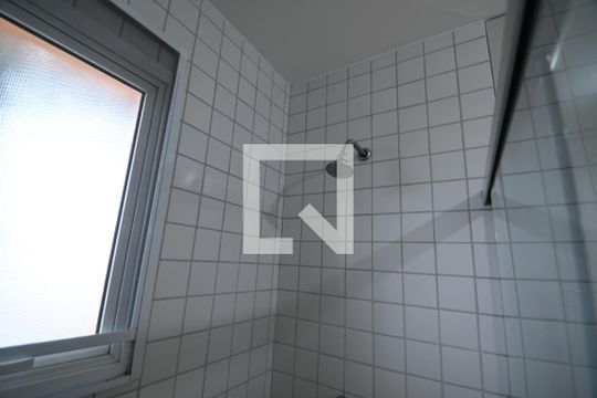 Banheiro Suíte 3 de casa de condomínio à venda com 3 quartos, 415m² em Jardim das Palmeiras, Campinas