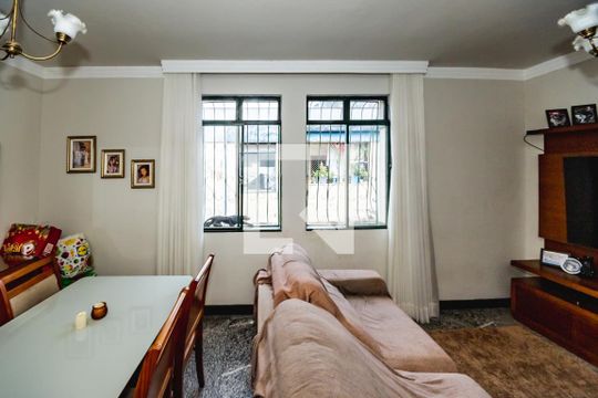 Apartamento para alugar com 3 quartos, 92m² em Vila Cloris, Belo Horizonte
