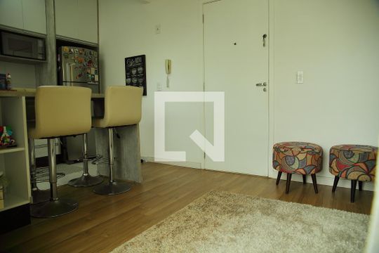 Sala de apartamento à venda com 2 quartos, 59m² em Baeta Neves, São Bernardo do Campo