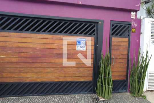 Plaquinha de casa à venda com 1 quarto, 150m² em Campo Belo, São Paulo