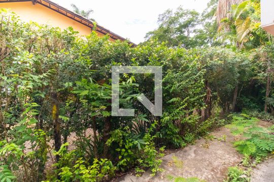 Casa de Condomínio para alugar com 4 quartos, 270m² em Várzea das Moças, Niterói