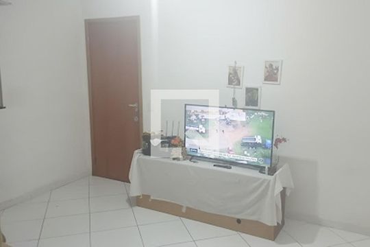 Sala de apartamento para alugar com 2 quartos, 45m² em Itanhangá, Rio de Janeiro