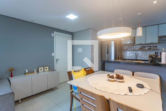Sala  de apartamento à venda com 3 quartos, 68m² em Conceição, Diadema